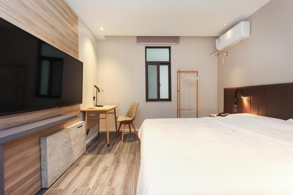Уху: Elan Inn Jingpin Wuhu Economic Development Zone Baixian Plaza Bo'erka