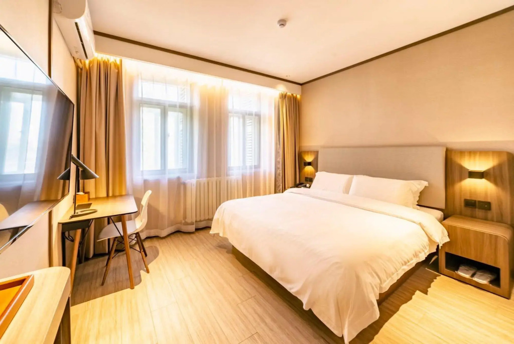 Жичжао: HANTING  HOTEL(County store）