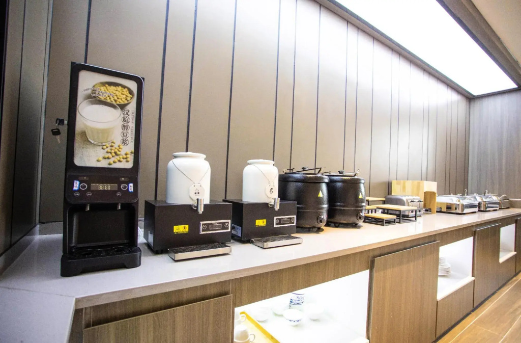 Жичжао: HANTING  HOTEL(County store）