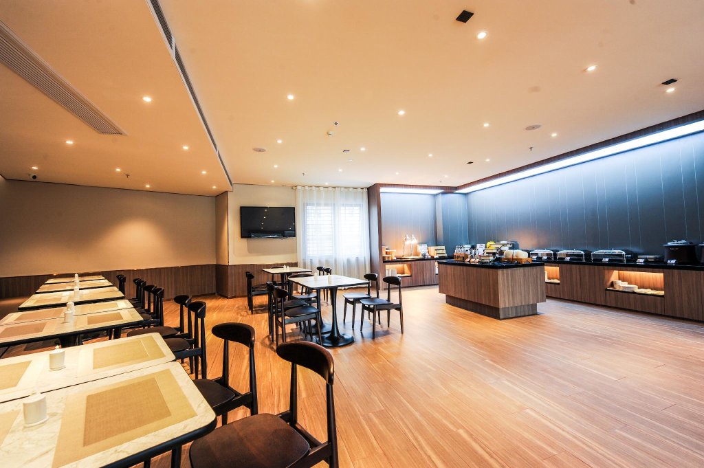 Xuancheng: Hanting Hotel Ningguo Wannan Chuanzang Line