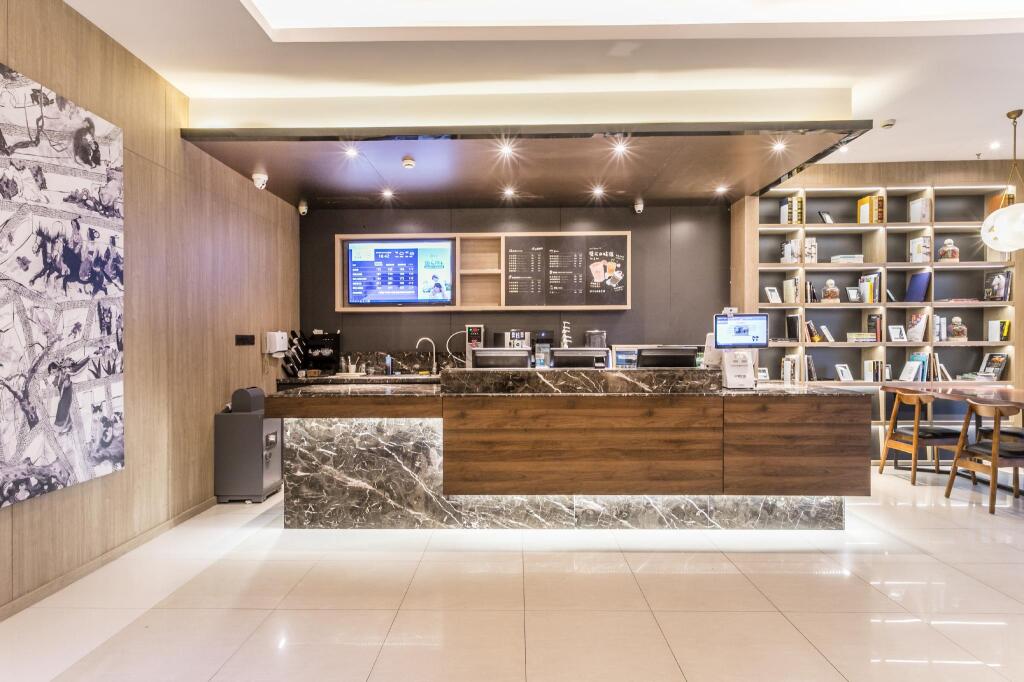 Цзиньцзэ: Hanting Hotel Suzhou Wujiang Luxu