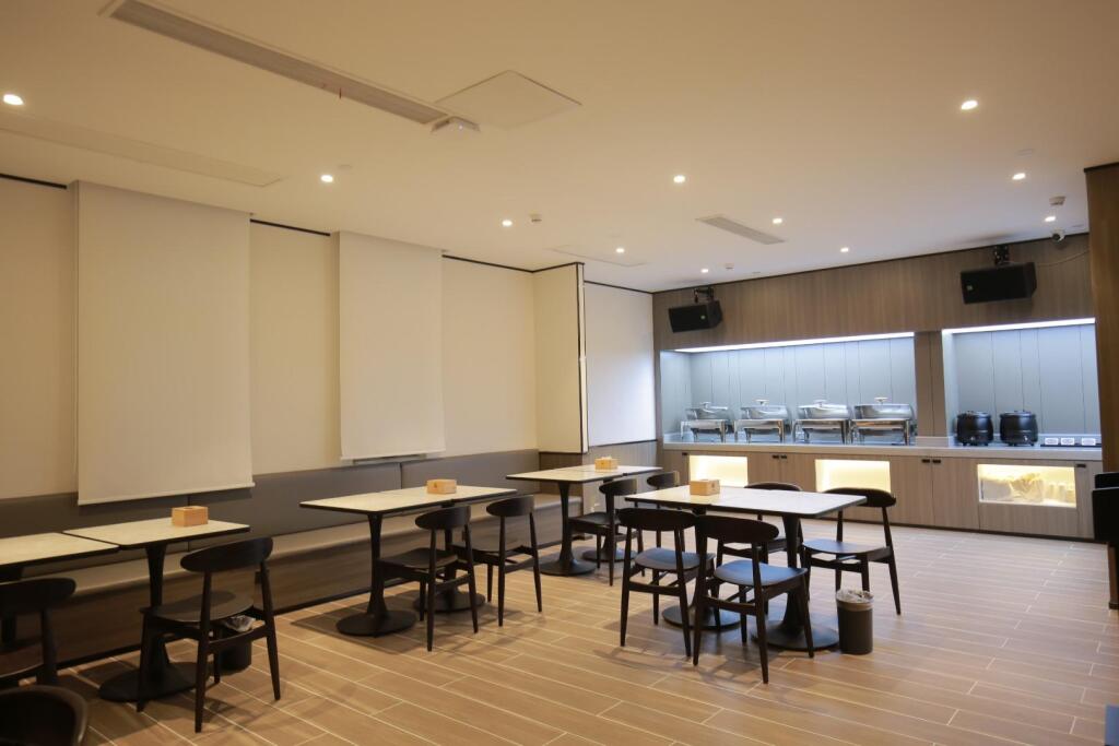 Фуян: Hanting Hotel Funan Tianzhu Square