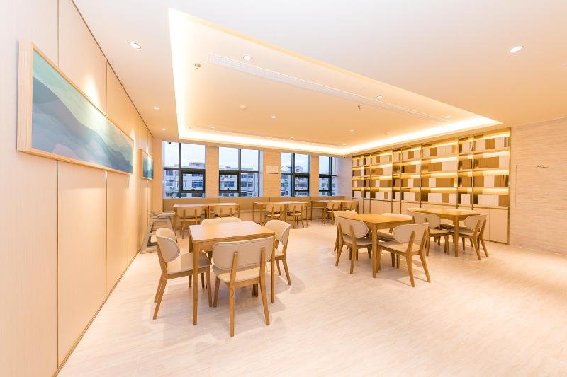 Ксучанг: Ji Hotel Xuchang Pangdonglai Times Square