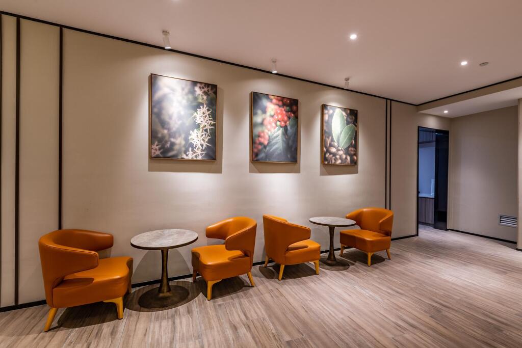 Куйтун: Hanting Hotel Kuitun Sanyang Plaza
