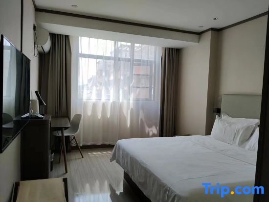 Аньцин: Hanting Hotel Anqing Taihu Gaotan Nan Road