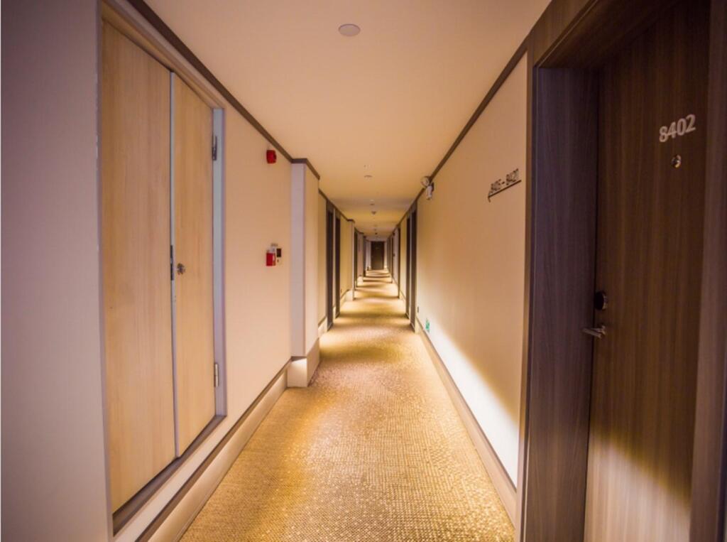 Аньцин: Hanting Hotel Anqing Taihu Gaotan Nan Road