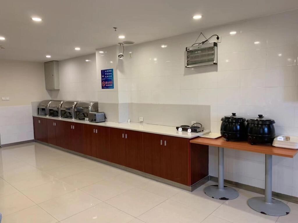 Лучжоу: Hanting Hotel Luzhou Radio and Television Center