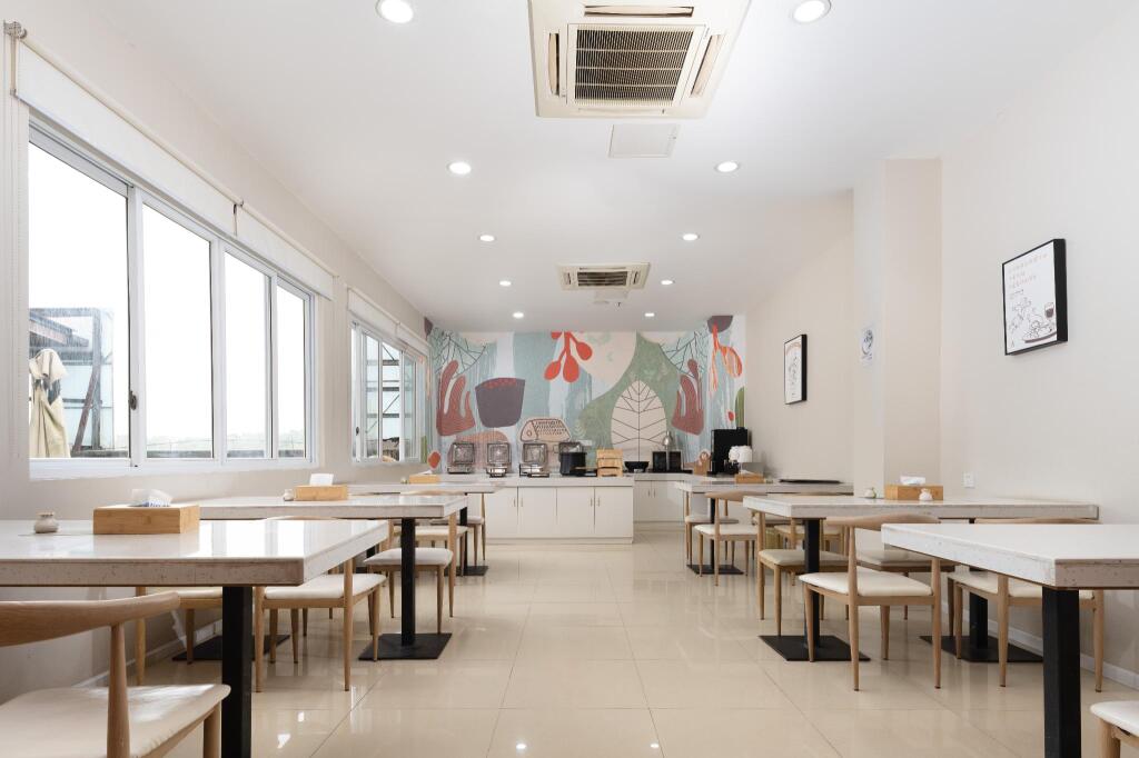 Ибинь: Hanting Hotel Yibin Changning Shunan Zhuhai