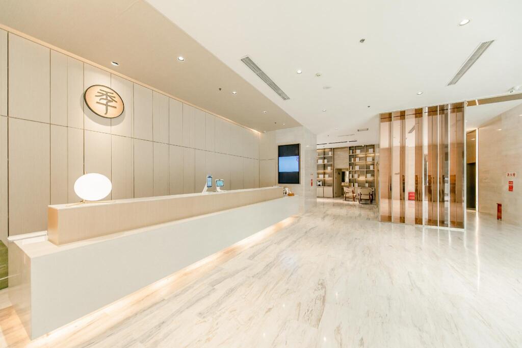 Чжэнчжоу: Ji Hotel Zhengzhou International Convention Centre Zhongzhou Avenue