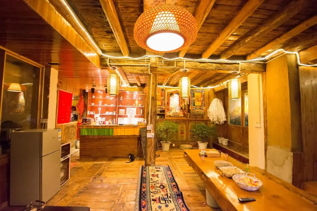 Шангри-Ла: Shangri-La King Gesar Guesthouse
