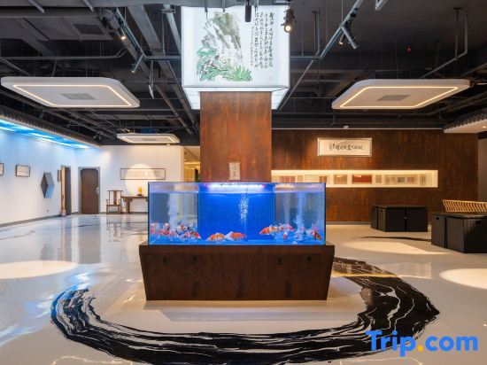 Линьи: News Rezen Hotel