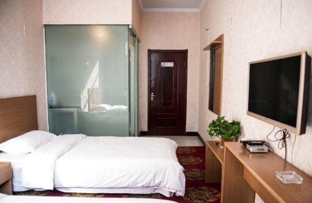 Юньчэн: Shun'an Express Inn