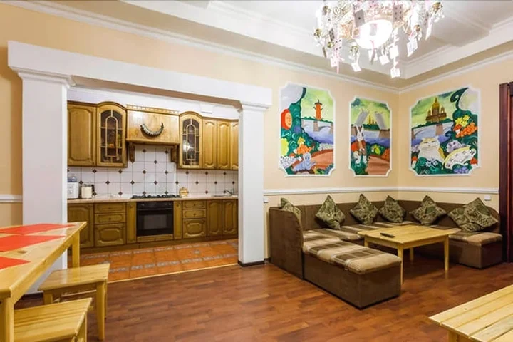 Санкт-Петербург: March Hare Hostel