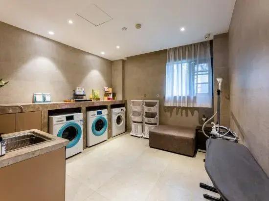 Чжэнчжоу: Home Inn (Zhengzhou Nanyang Road Dashiqiao Subway Station)