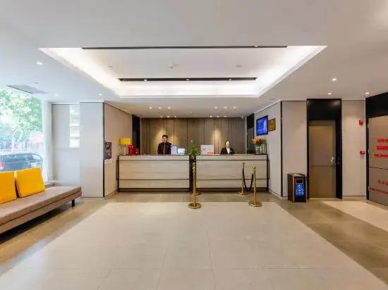 Чжэнчжоу: Home Inn (Zhengzhou Nanyang Road Dashiqiao Subway Station)