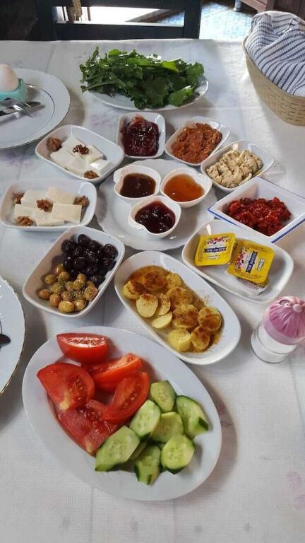 Шириндже: Giritli Pansiyon