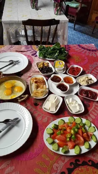 Шириндже: Giritli Pansiyon