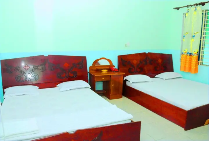 Тхузаумот: Nhiet Doi Hotel