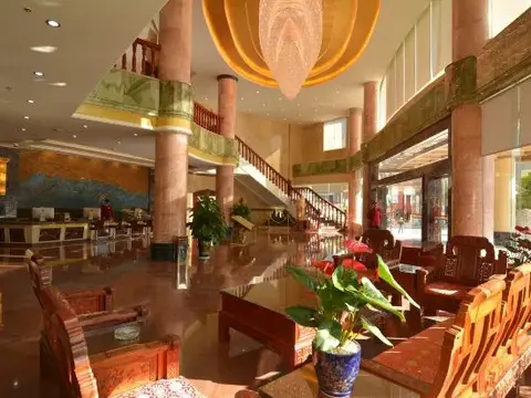 Баошань: Baoshan Minghe Hotel
