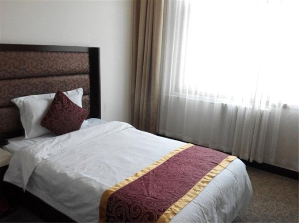 Сяньян: Jin Haonan Business Inn
