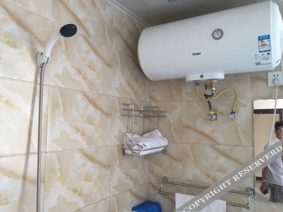 Лоян: Heluo Guest House