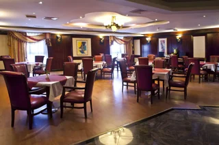 Дубай: Landmark Plaza Hotel