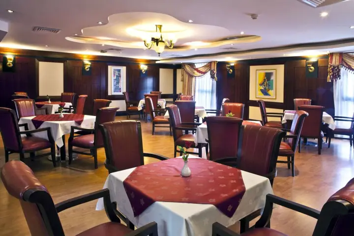 Дубай: Landmark Plaza Hotel