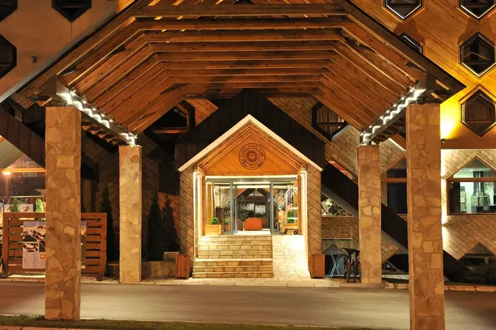 carousel image 4