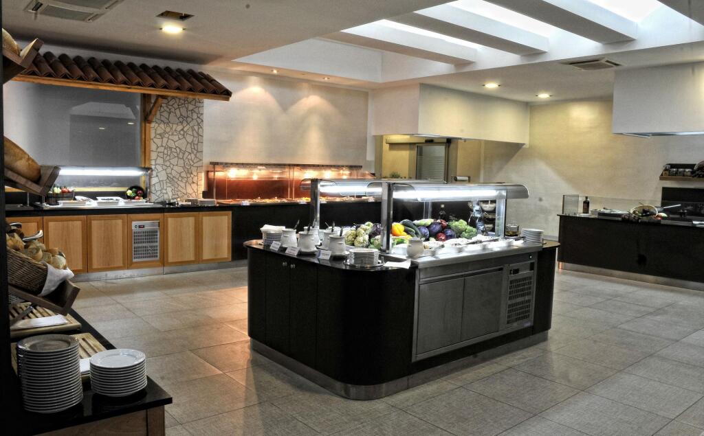 Бечичи: Hotel Tara