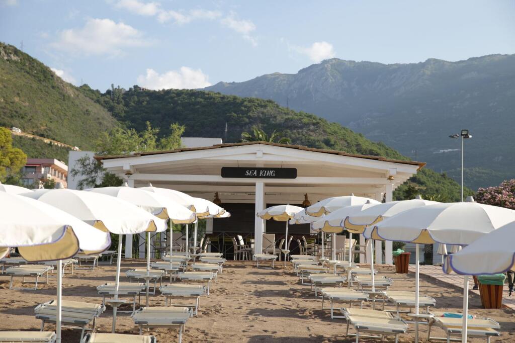 Бечичи: Hotel Tara