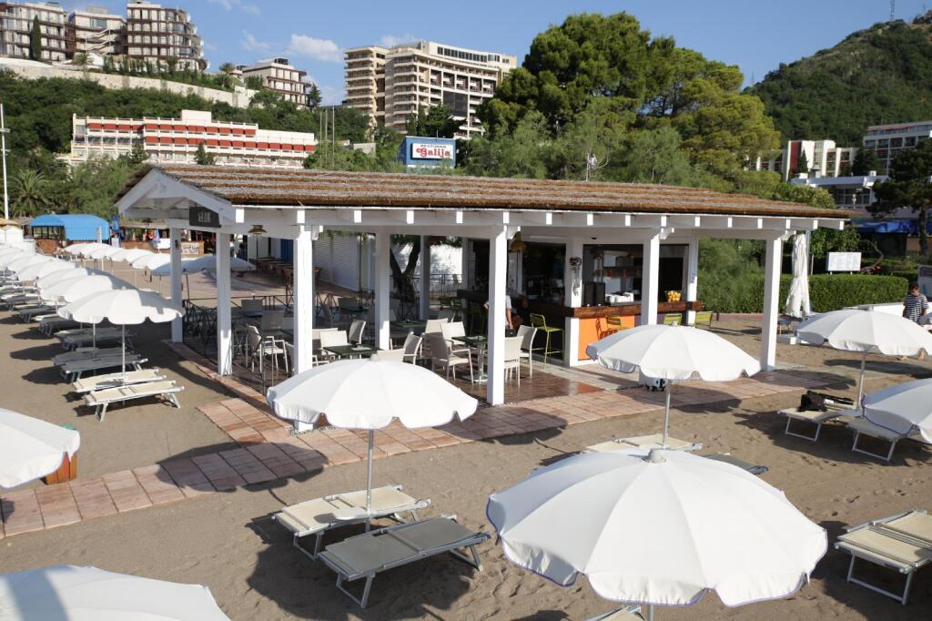Бечичи: Hotel Tara