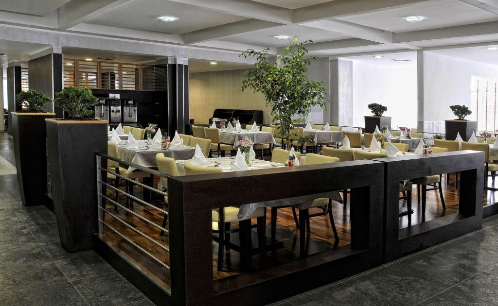 Бечичи: Hotel Tara