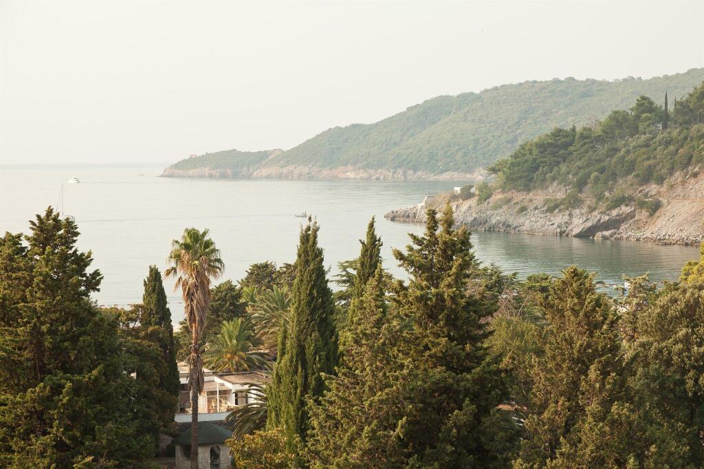Бечичи: Hotel Tara