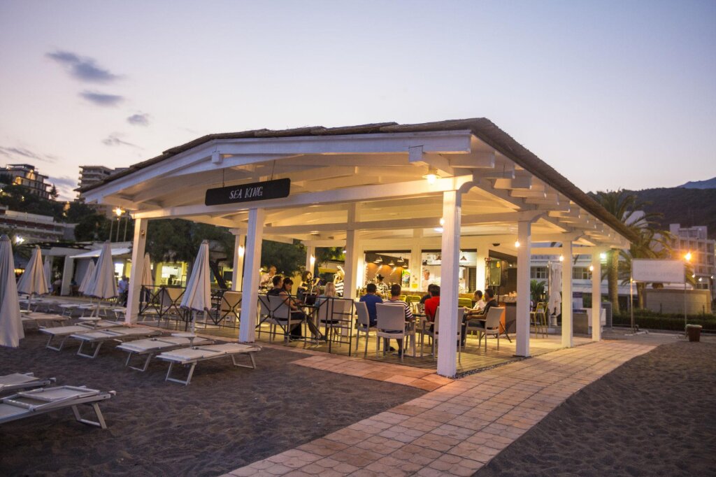 Бечичи: Hotel Tara