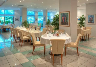 Петровац: Hotel Rivijera