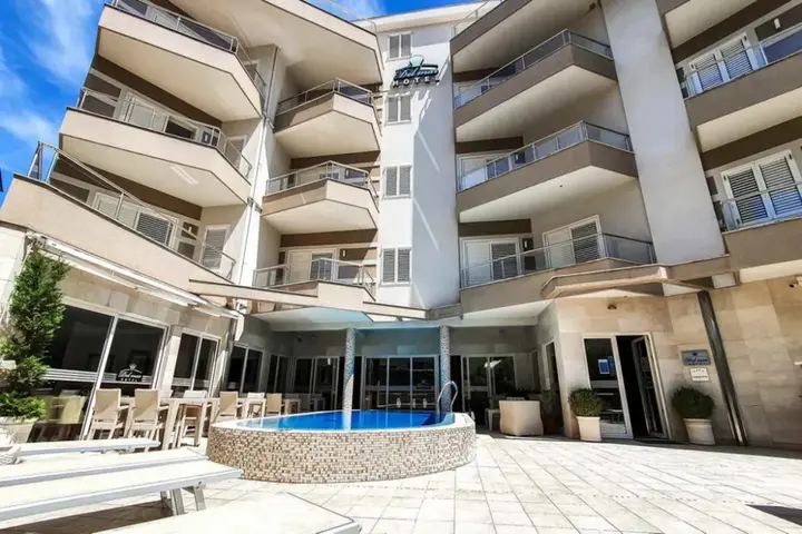 Петровац: Apartments Del Mar