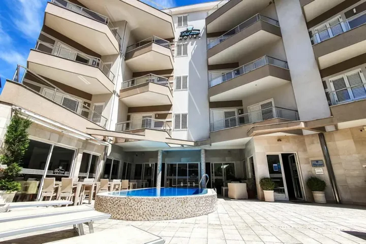 Петровац: Apartments Del Mar