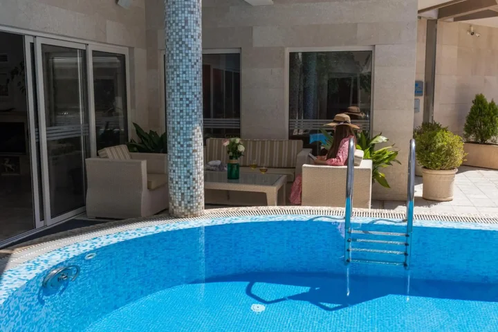 Петровац: Apartments Del Mar