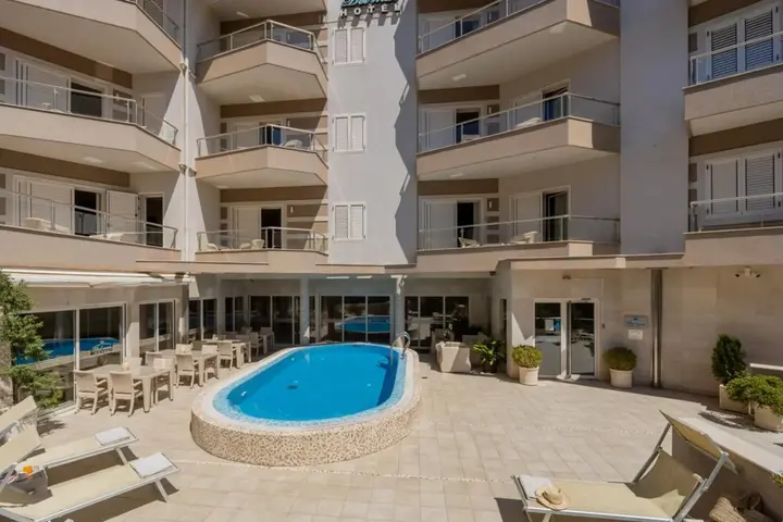 Петровац: Apartments Del Mar
