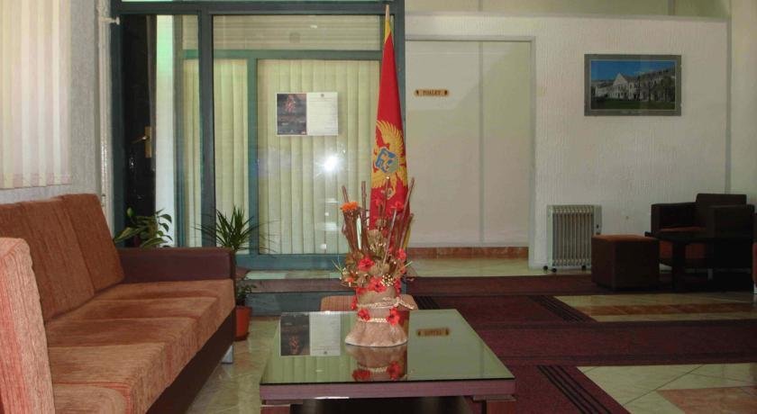 Цетине: Hotel Sport IN