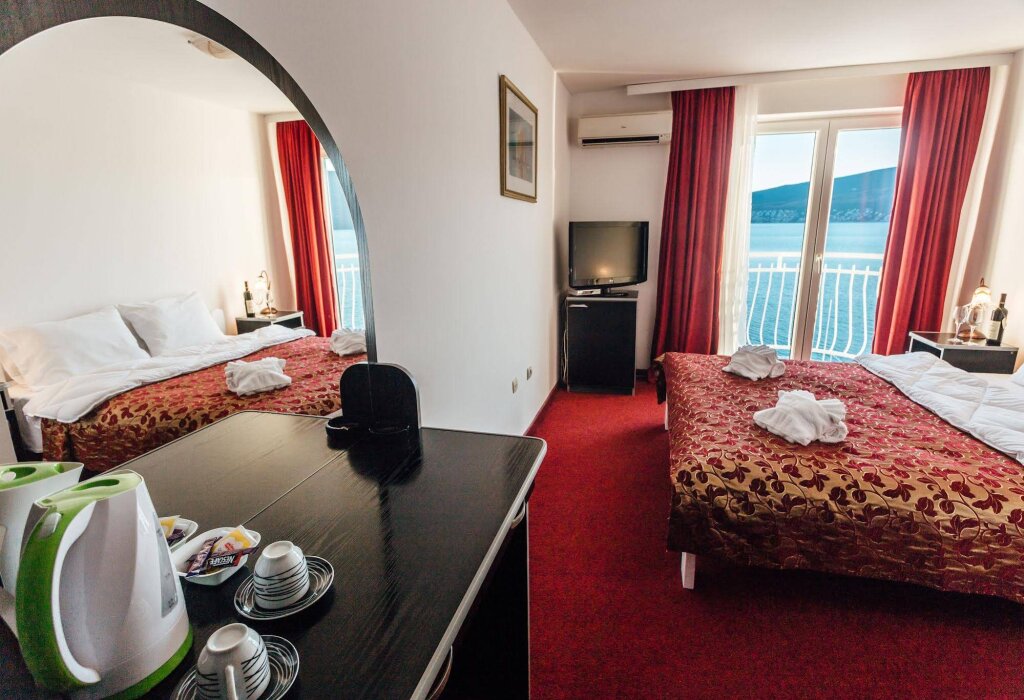 Hotel Azzurro — фото 1