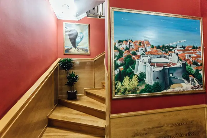 Баошичи: Hotel Azzurro