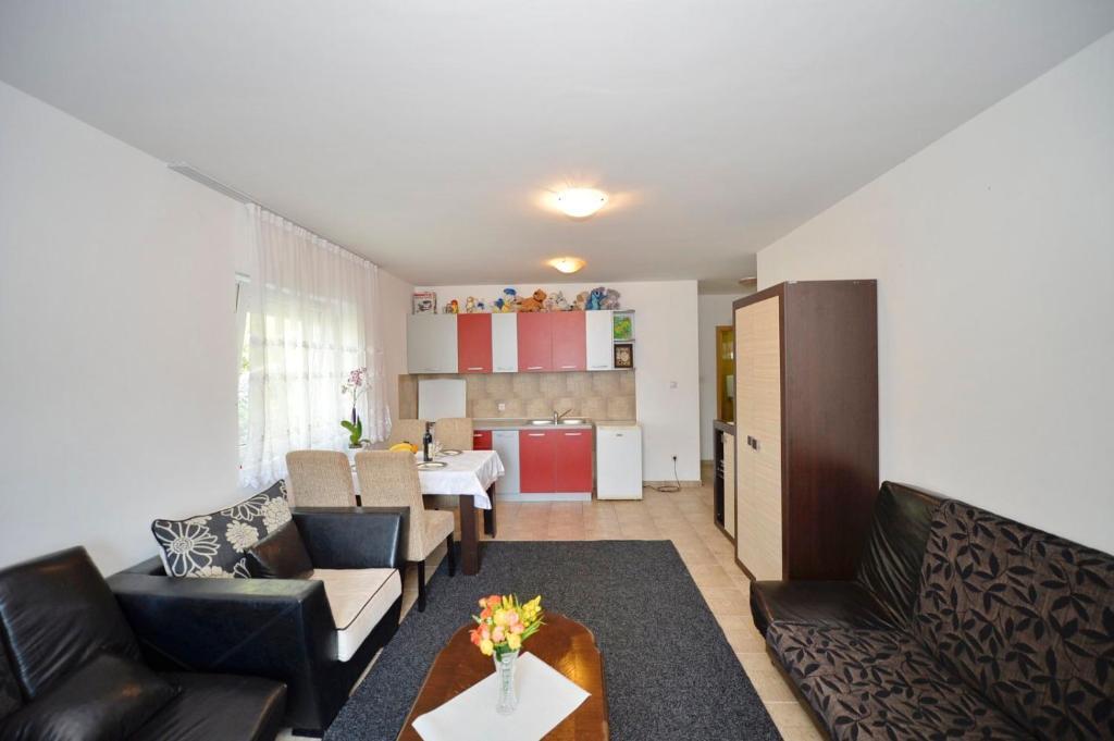 Доброта: Apartments Saint Stasije