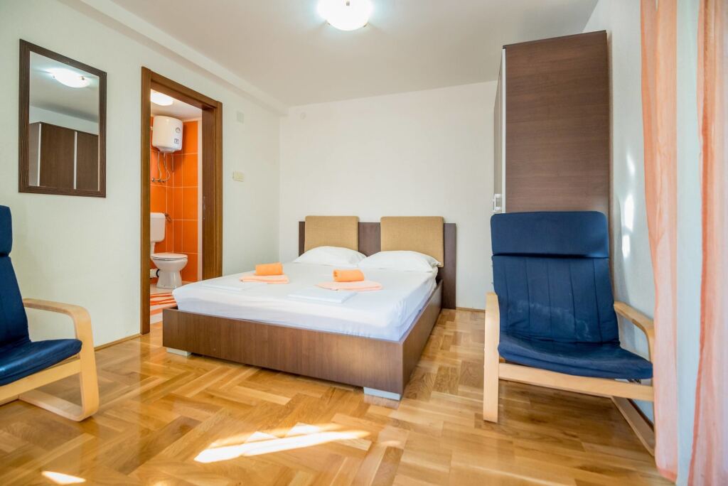 Доброта: Apartments Ivardić