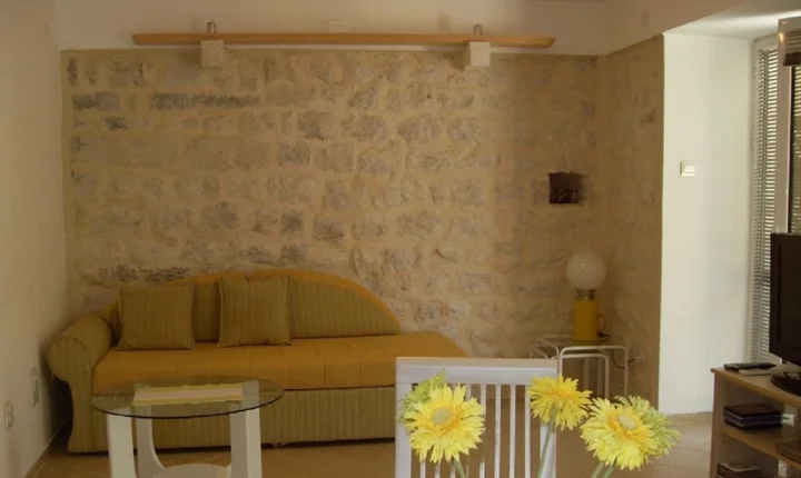 Доброта: Apartments Vojvoda