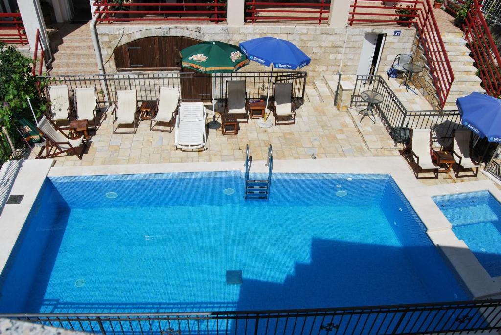 Петровац: Apartments Srzentic