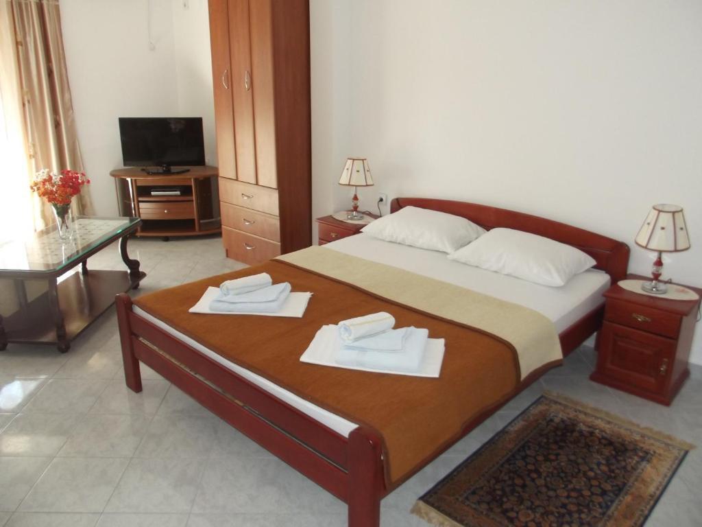 Пржно: Apartments Kalluka