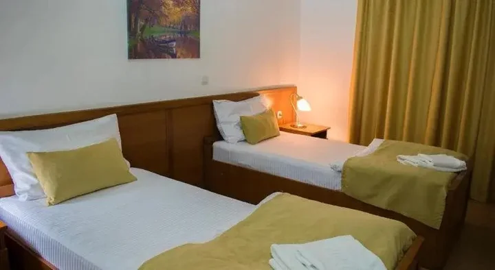 Ульцинь: Hotel Dajti