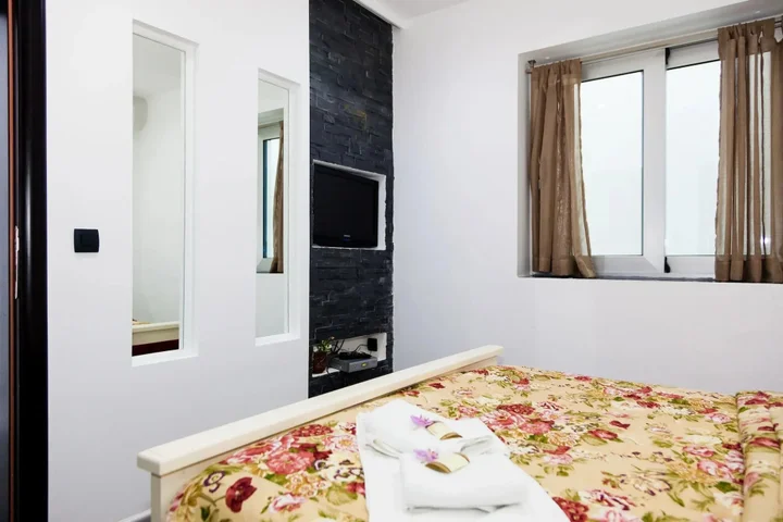 Ульцинь: Hotel Senator