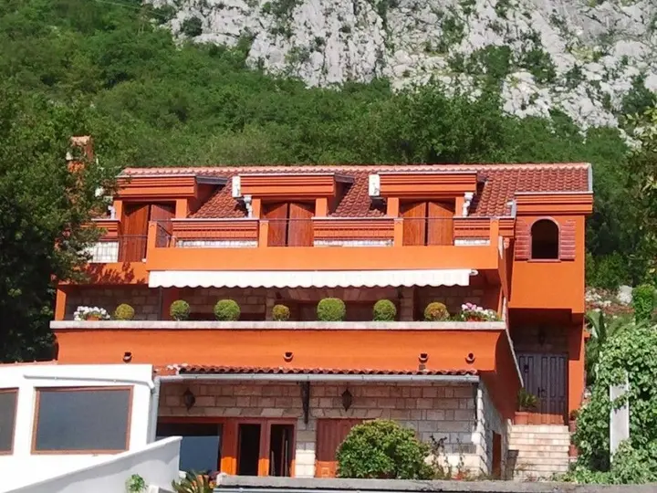 Доброта: Apartments Nikčević